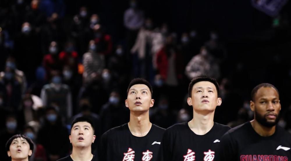 国庆档亮相的《三国的星空第一部》，让河南中牟的官渡古战场遗址焕发新生，吸引众多游客前来探寻三国历史的真实足迹。