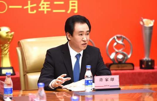 金鸡会客厅：获奖影人互动分享中金鸡影人在厦门汇聚美好星辰大海七周年抚光而上奖项，从来不止于奖项；